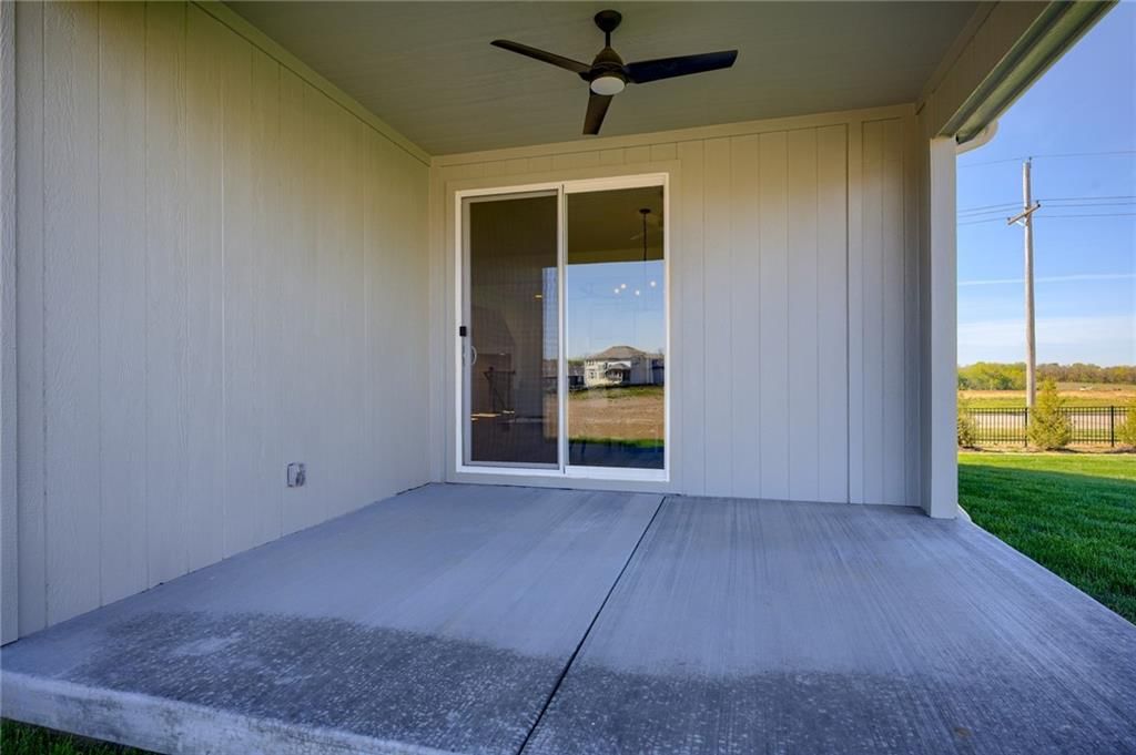 15906 W 163rd Terrace — photo 47