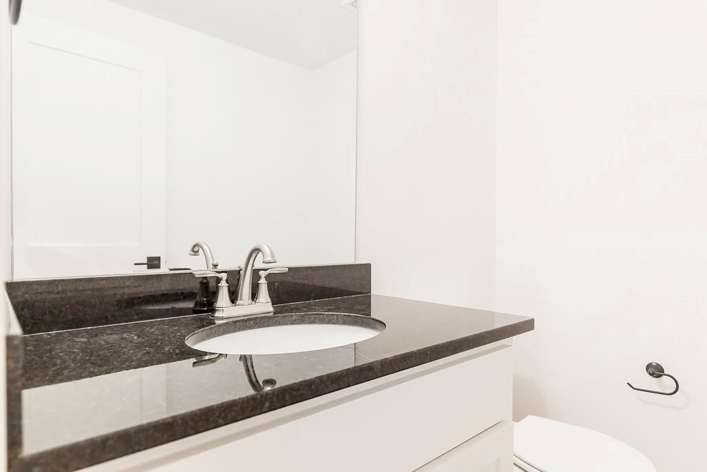 15698 W 166th Street — photo 32
