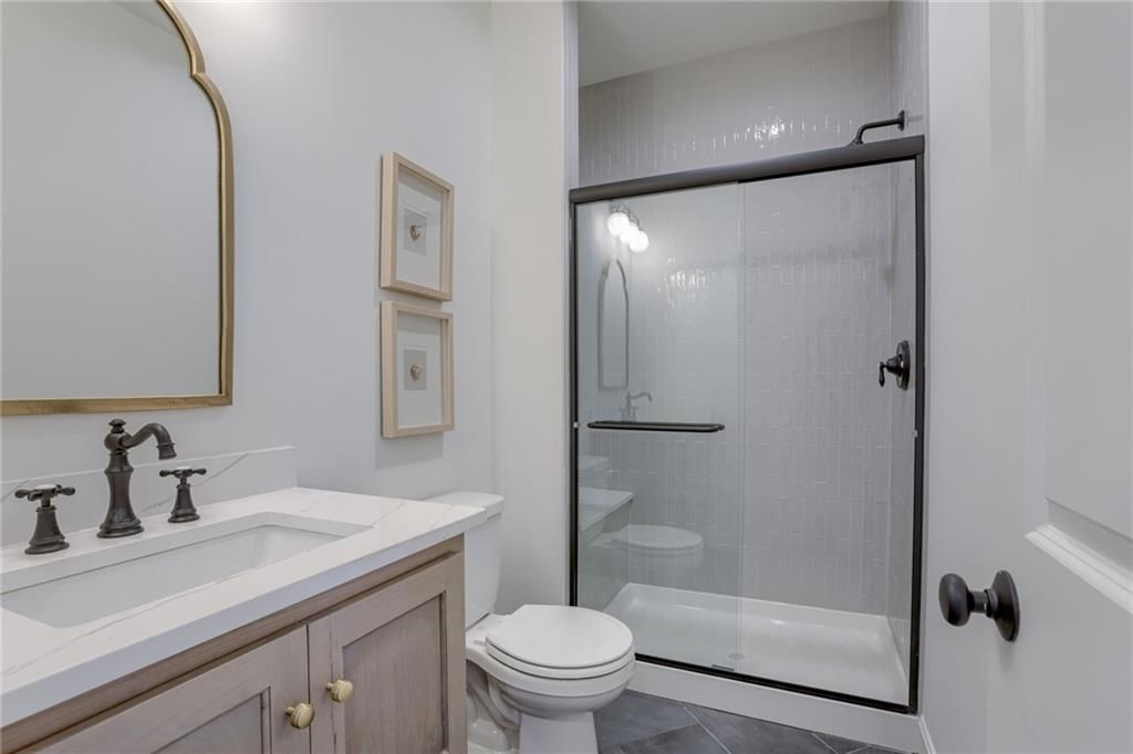 2432 W 177th Street — photo 47