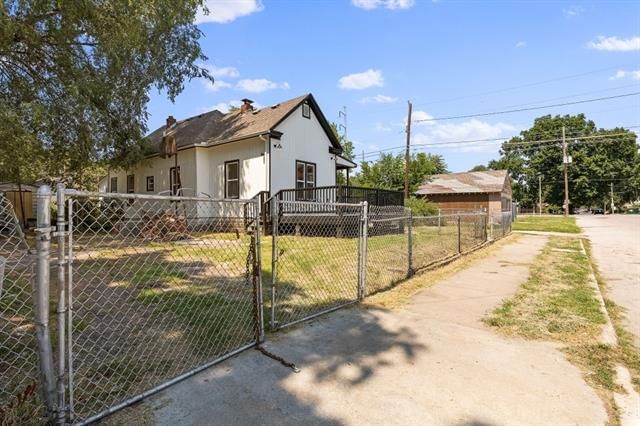 812 S 9th Street — photo 32