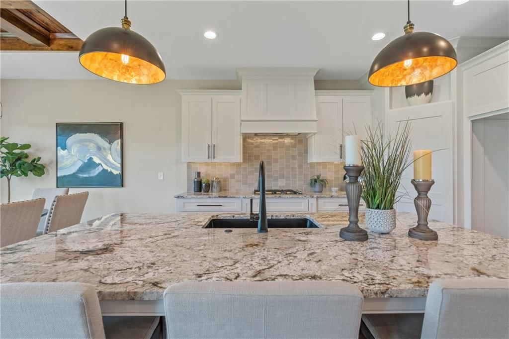 4200 NE Chapel Manor Drive — photo 11