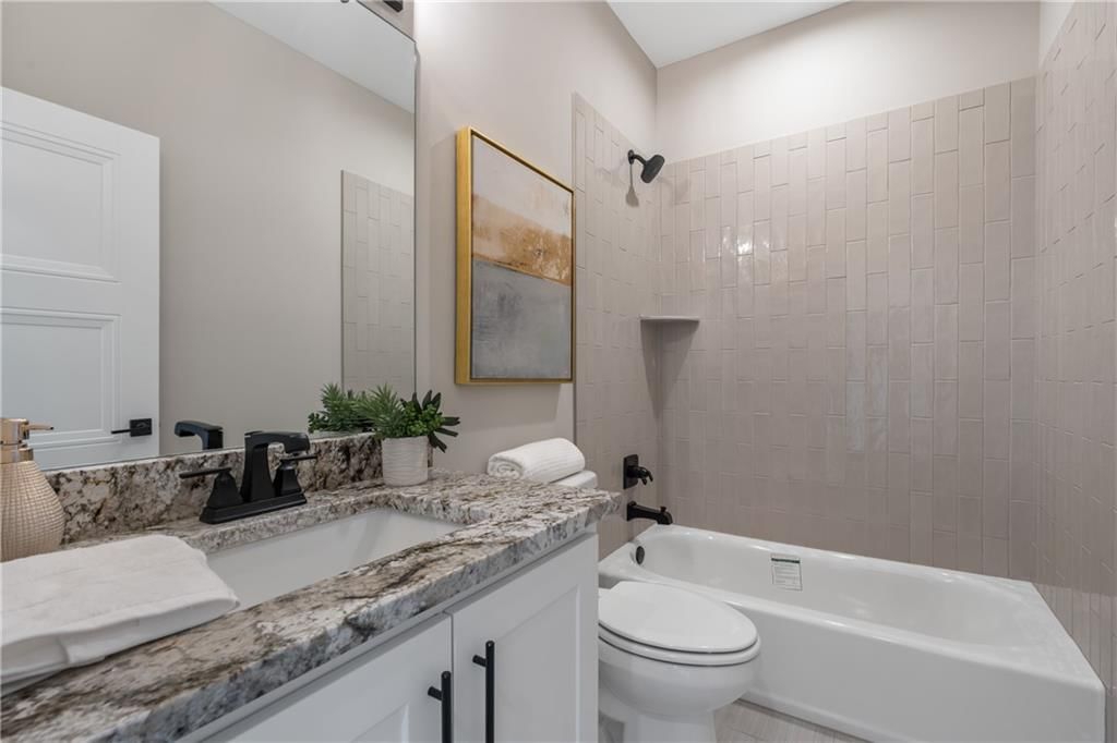 4200 NE Chapel Manor Drive — photo 21