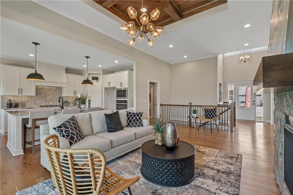 4200 NE Chapel Manor Drive — photo 8