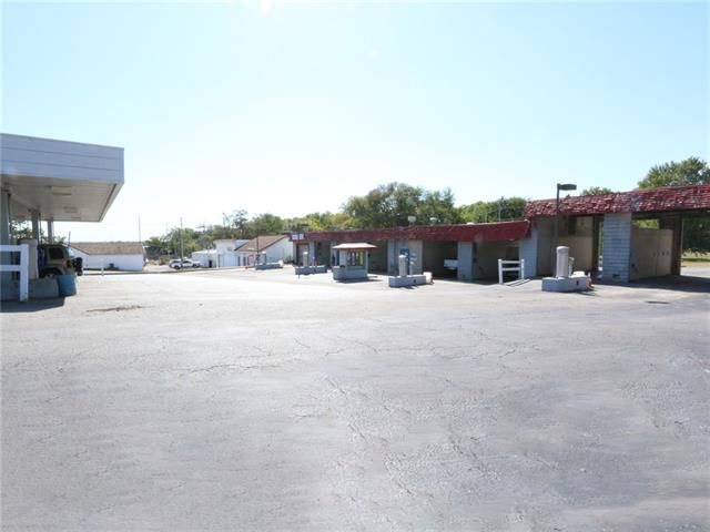 13200 S US 71 Highway — photo 3