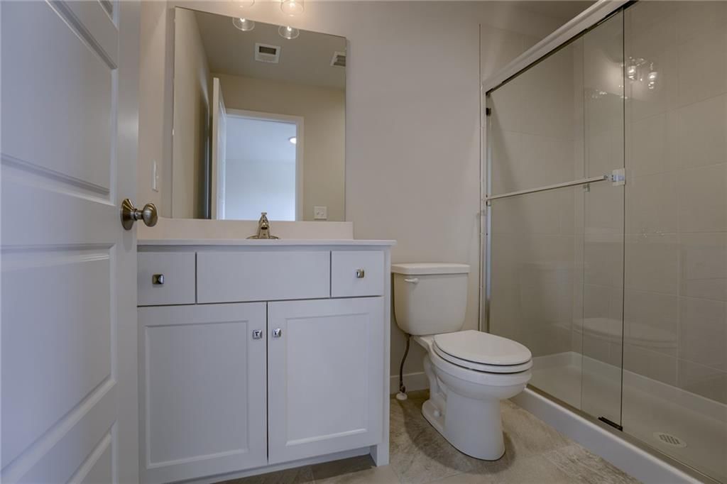 18241 Earnshaw Street — photo 16