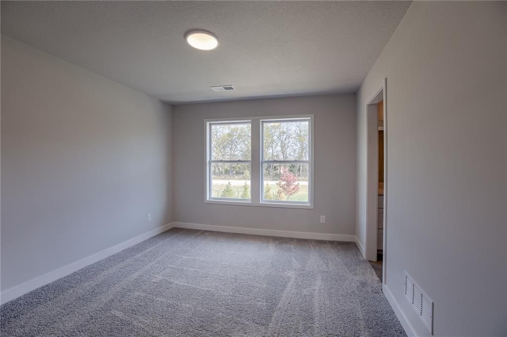 18241 Earnshaw Street — photo 17