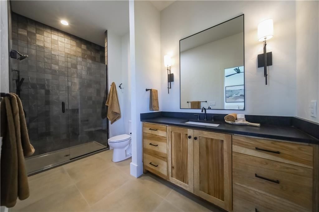 8540 N Booth Avenue — photo 38