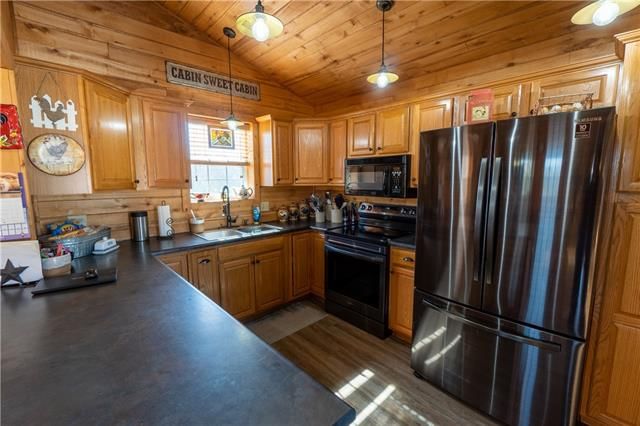 9581 NW Louise Drive — photo 12
