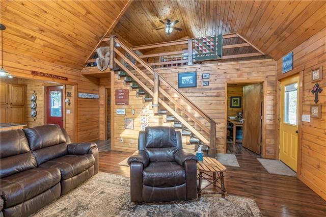 9581 NW Louise Drive — photo 17