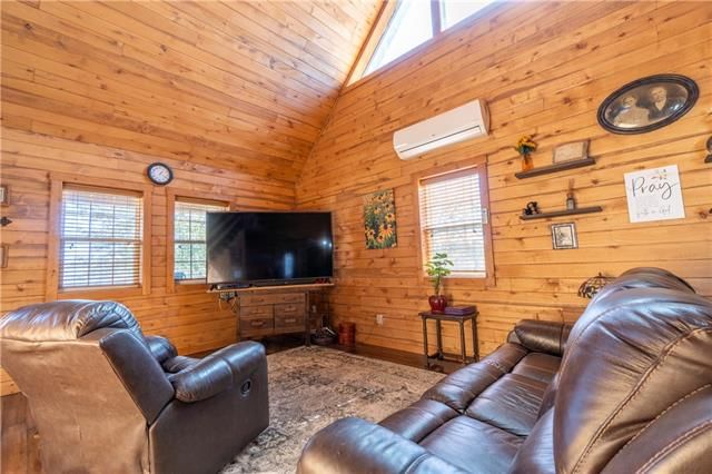 9581 NW Louise Drive — photo 19