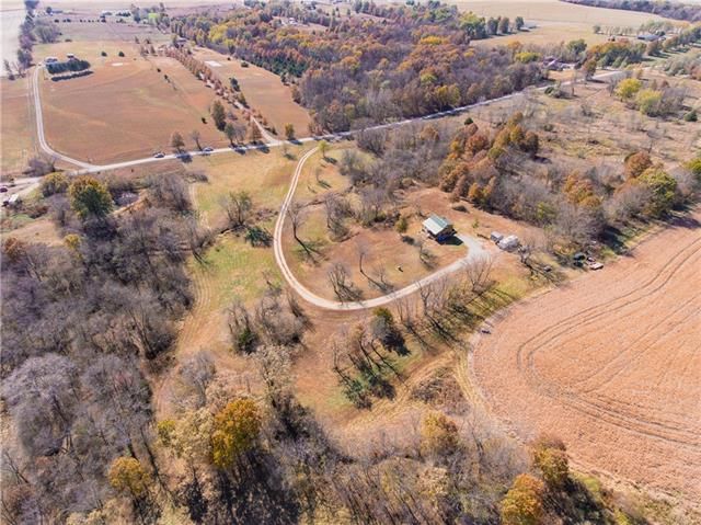 9581 NW Louise Drive — photo 4