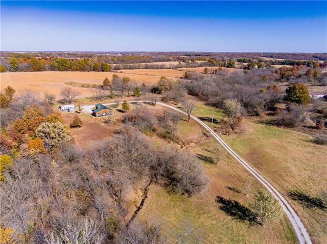 9581 NW Louise Drive — photo 5