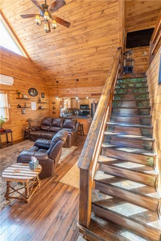 9581 NW Louise Drive — photo 8