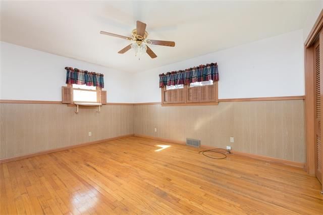 6904 N Central Street — photo 15