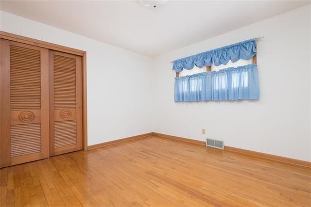 6904 N Central Street — photo 17
