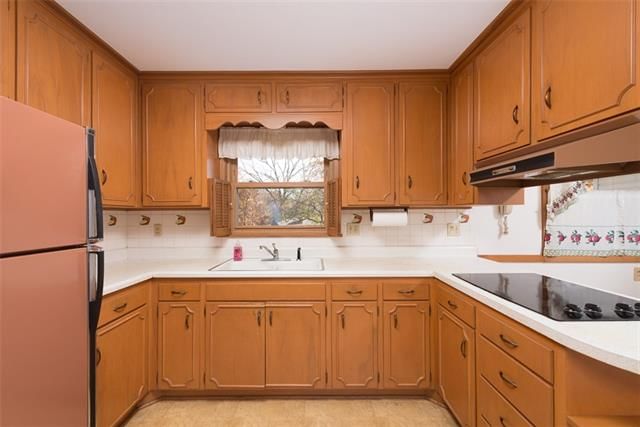 6904 N Central Street — photo 7
