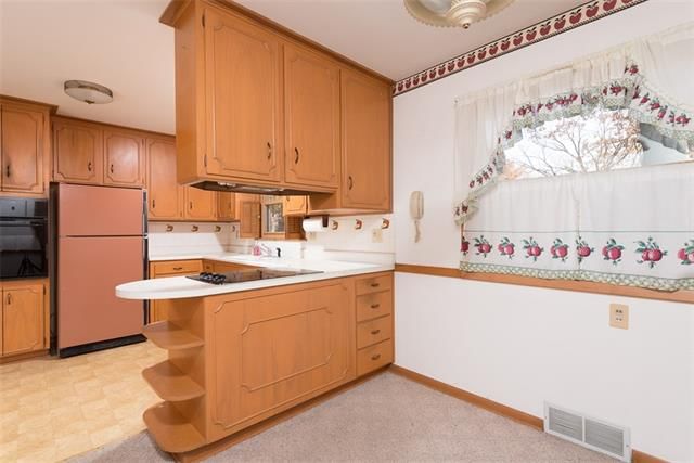 6904 N Central Street — photo 8