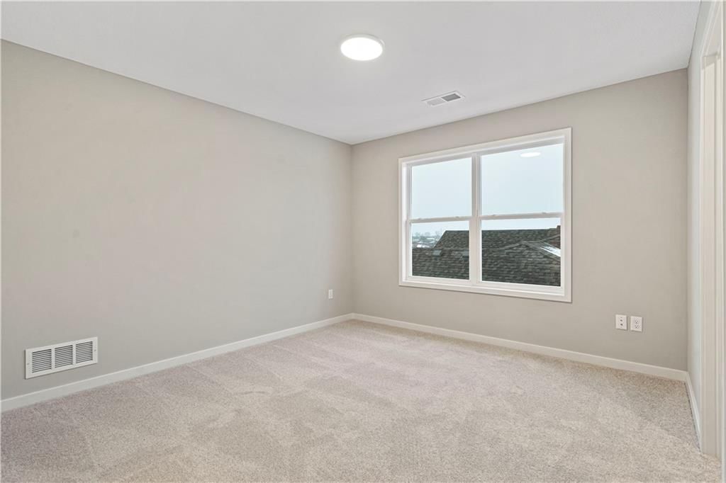 2079 NW O'Brien Street — photo 14