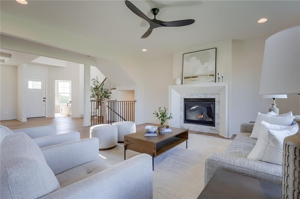 16684 S Hall Street, Olathe, KS