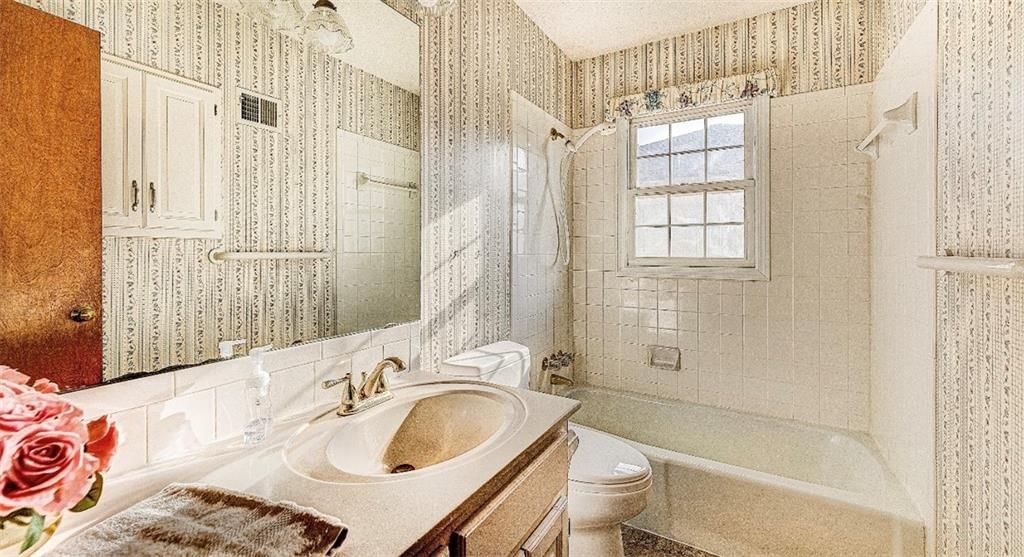 12814 Cambridge Avenue — photo 14
