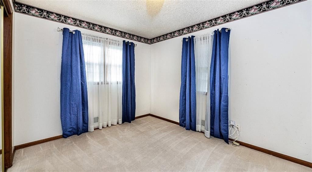 12814 Cambridge Avenue — photo 15