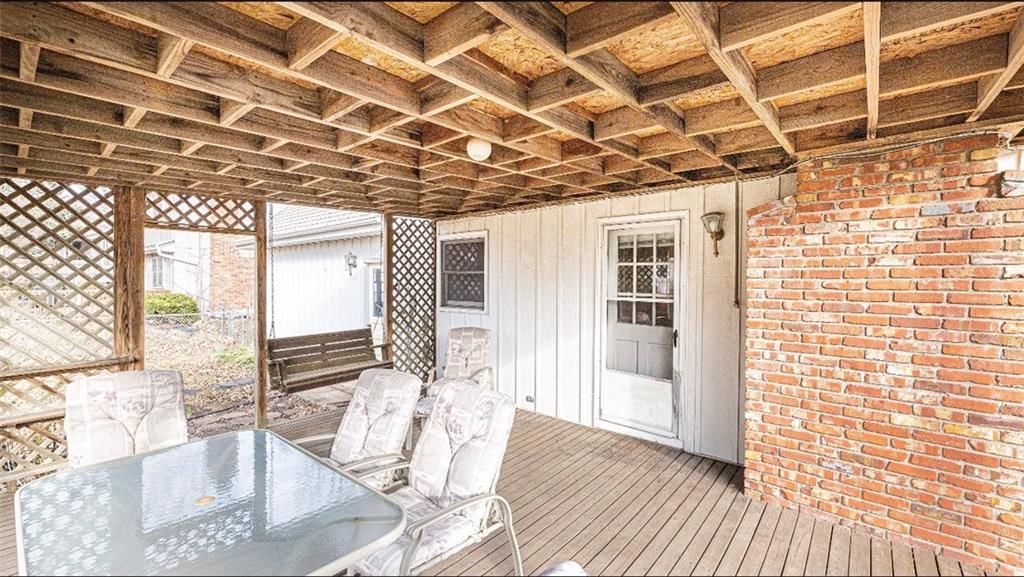 12814 Cambridge Avenue — photo 26