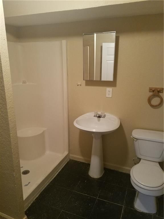4219 E 60TH Terrace — photo 16