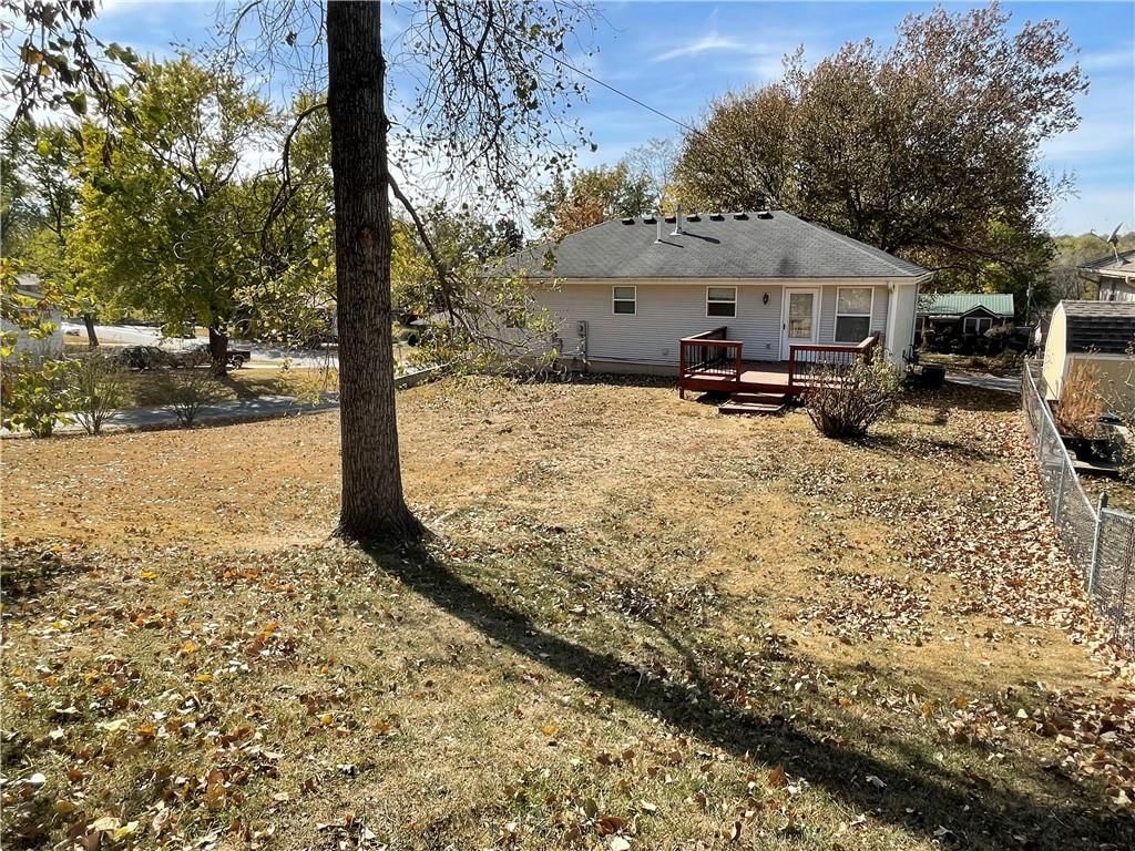 301 Woods Avenue — photo 13