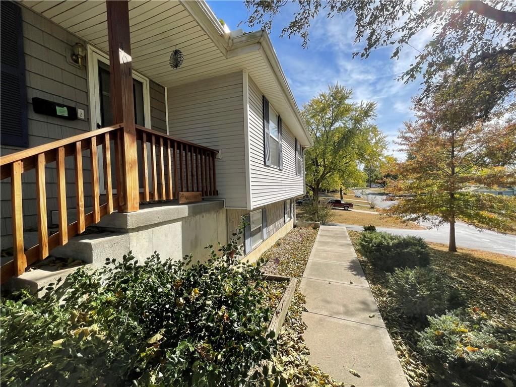 301 Woods Avenue — photo 8