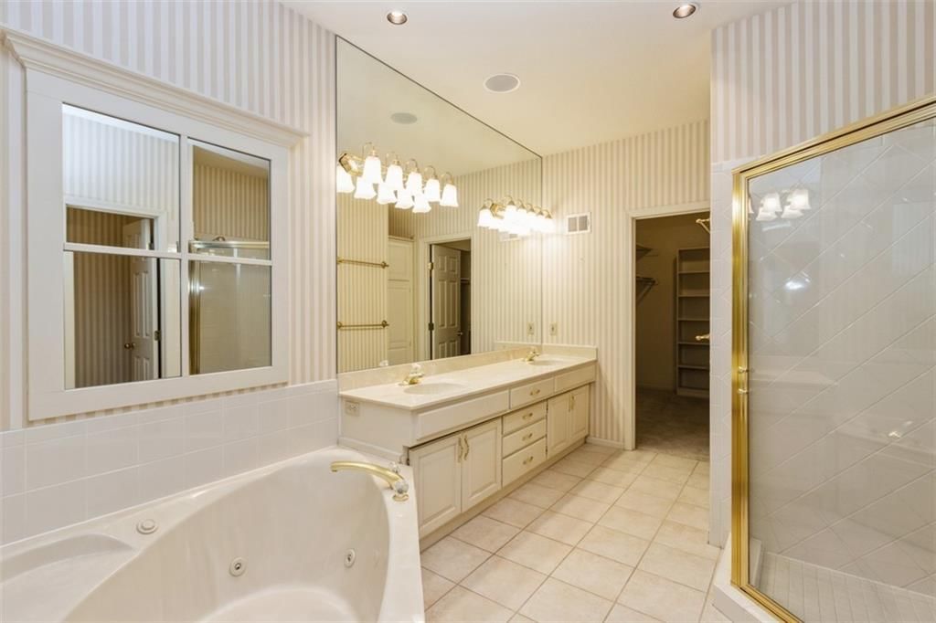 5224 W 122nd Street — photo 16