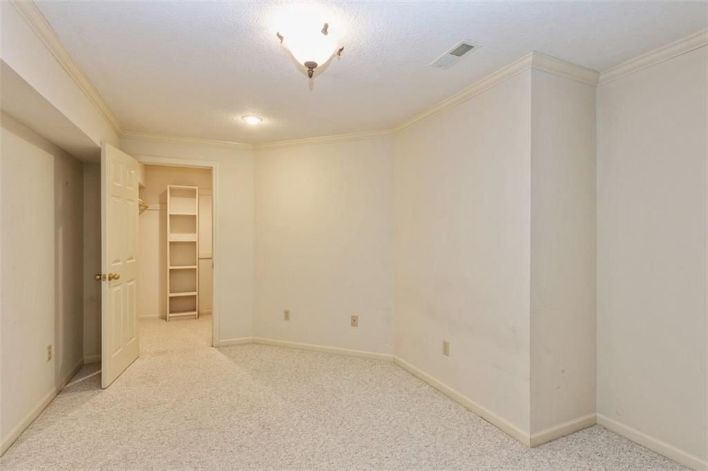 5224 W 122nd Street — photo 23
