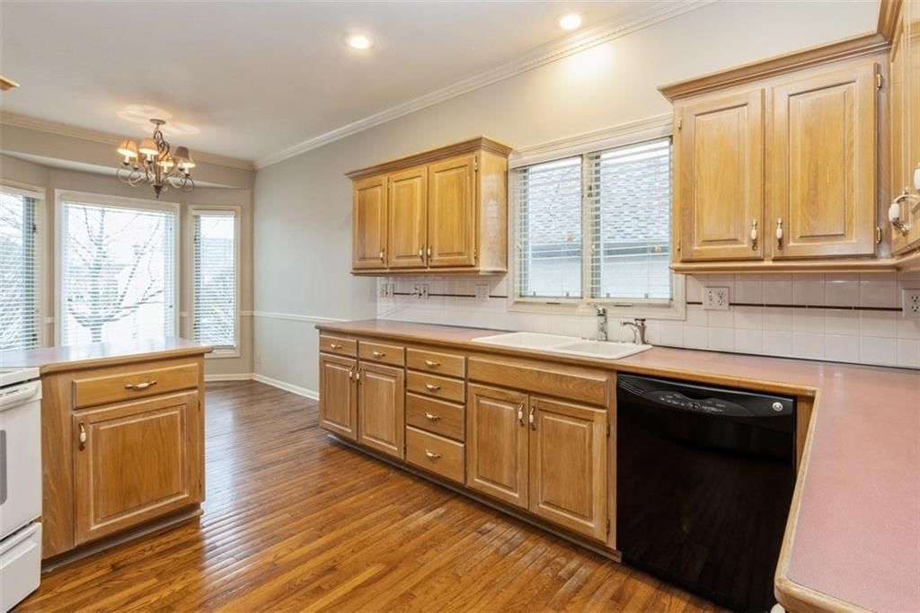 5224 W 122nd Street — photo 10