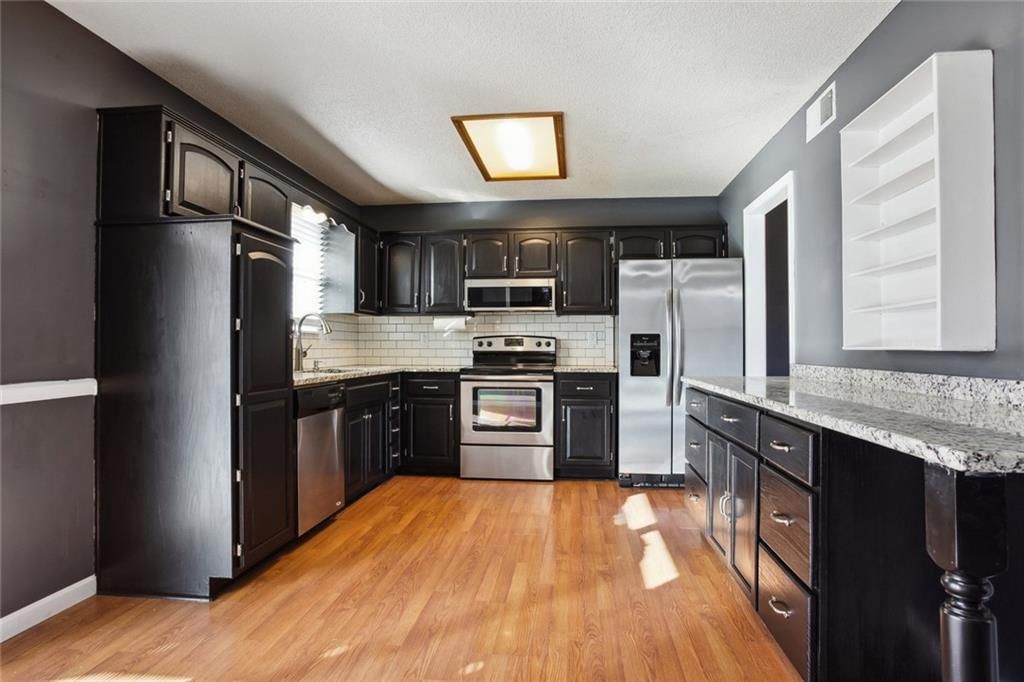 520 SE Onyx Drive — photo 6
