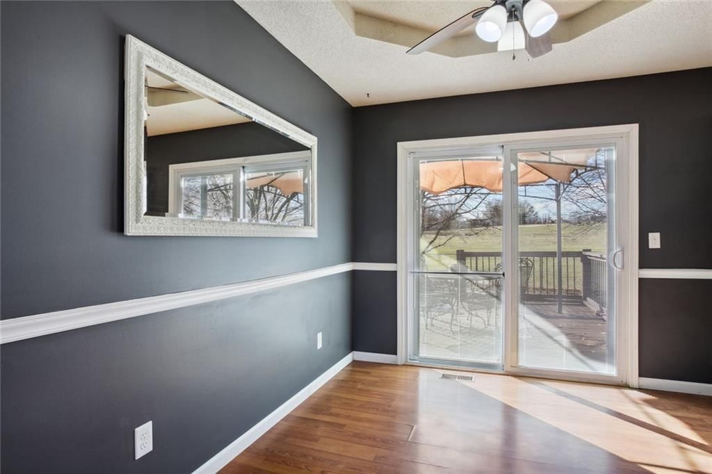 520 SE Onyx Drive — photo 9