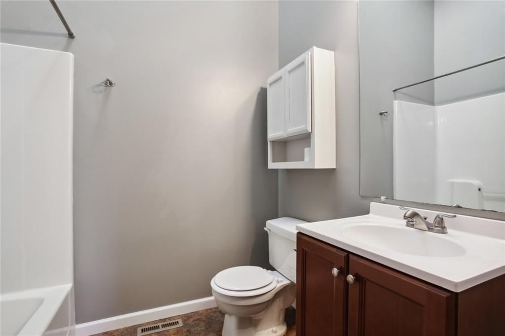 520 SE Onyx Drive — photo 10