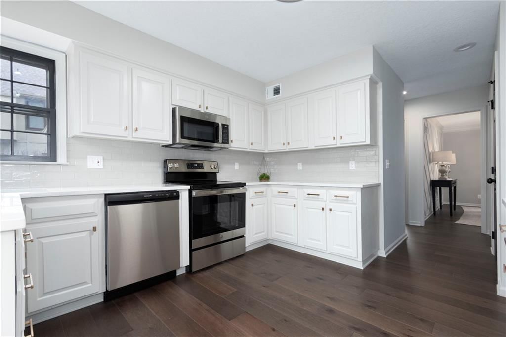 12124 Cedar Street — photo 11
