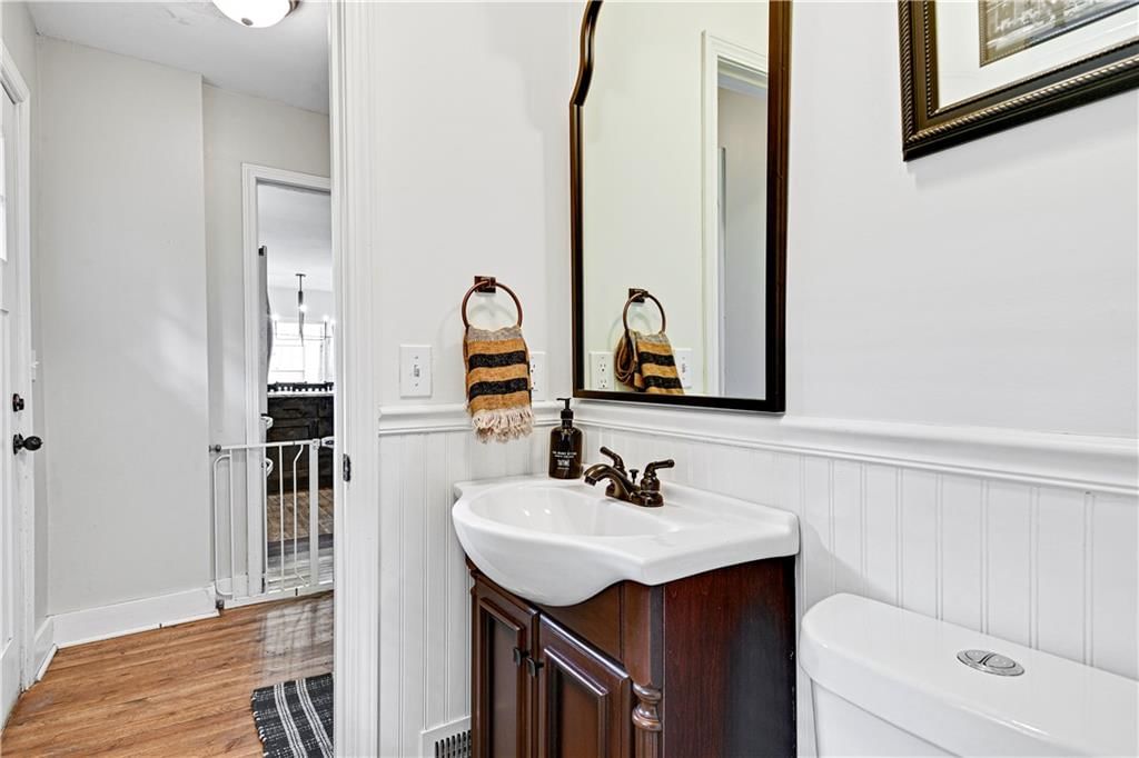 7815 Cambridge Drive — photo 16