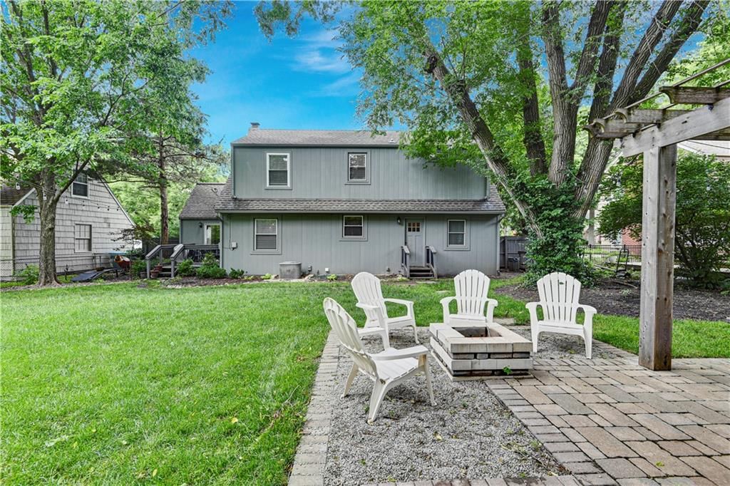 7815 Cambridge Drive — photo 32