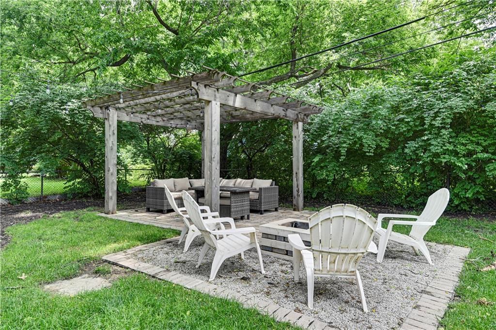 7815 Cambridge Drive — photo 34