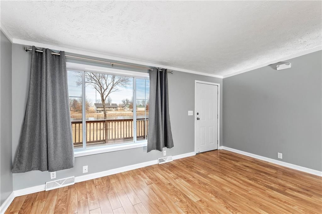 609 W Samuel Street — photo 21