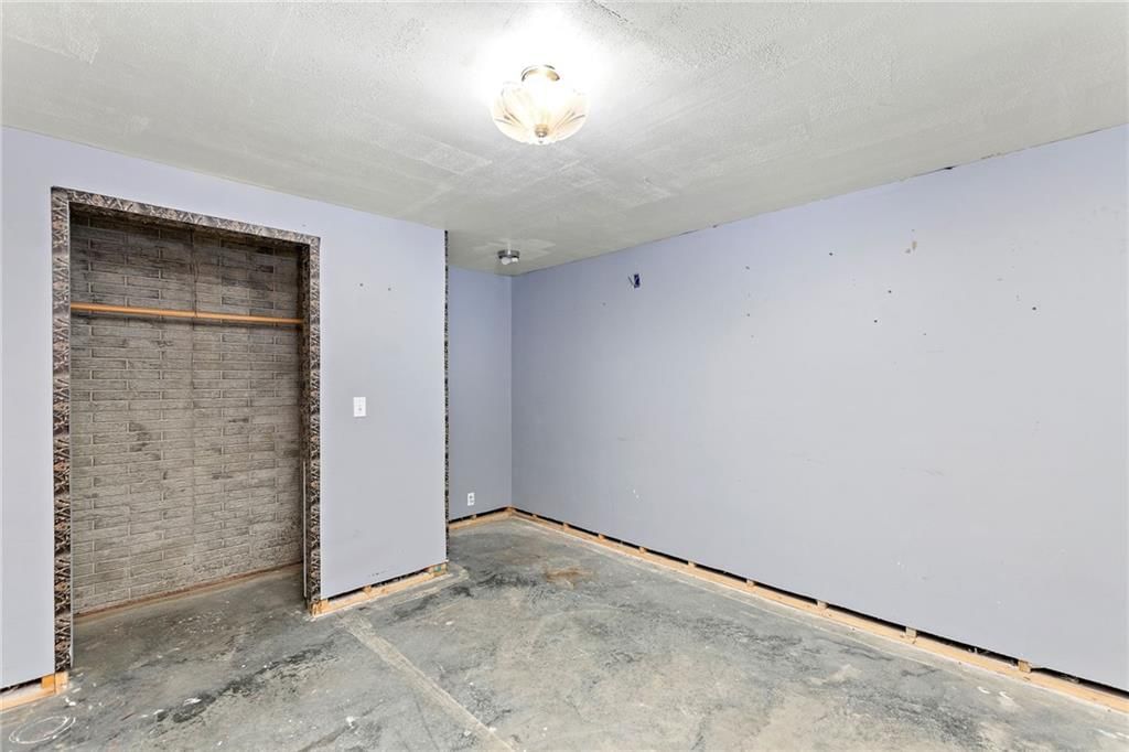 609 W Samuel Street — photo 29