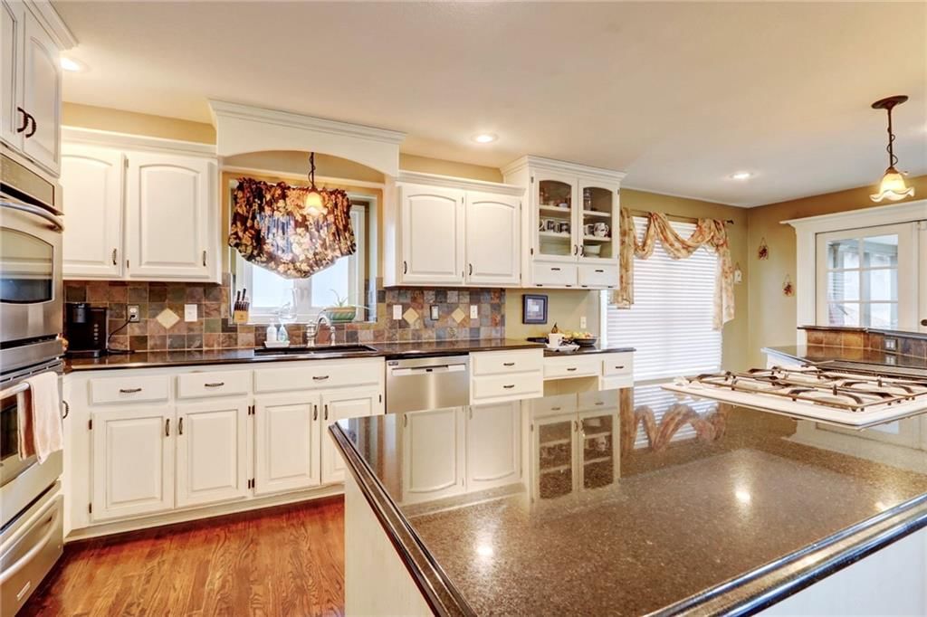 1521 NE Craigievar Drive — photo 14