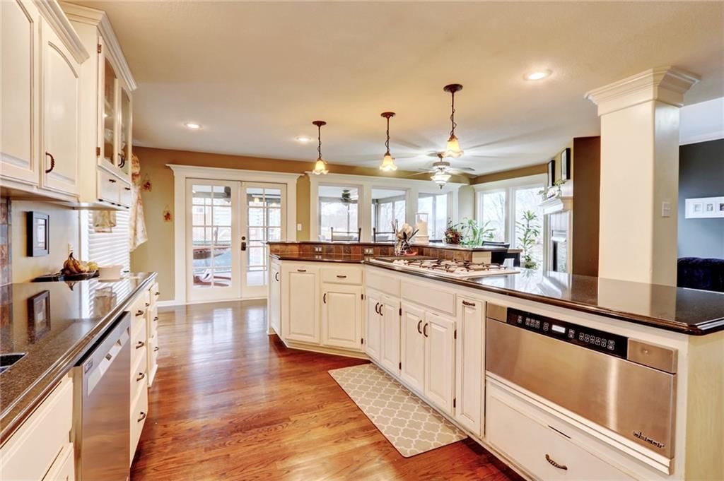 1521 NE Craigievar Drive — photo 15