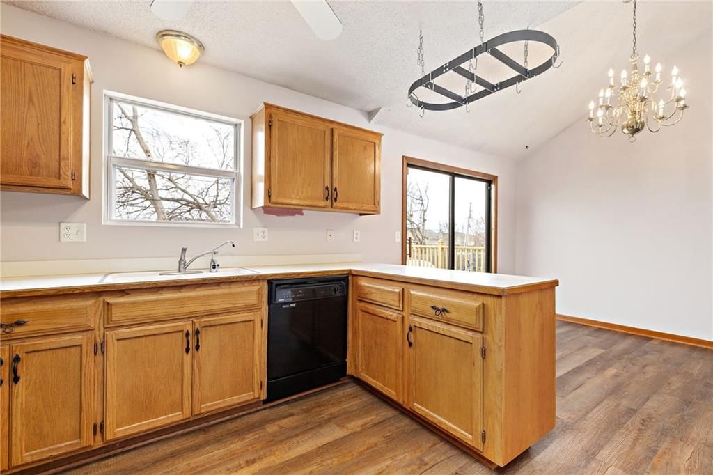 704 W Cumberland Drive — photo 11