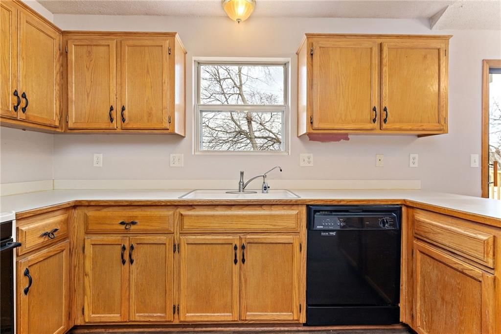 704 W Cumberland Drive — photo 13