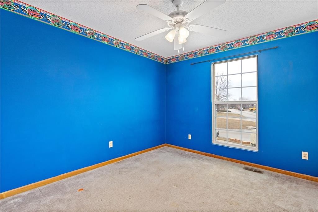 704 W Cumberland Drive — photo 18