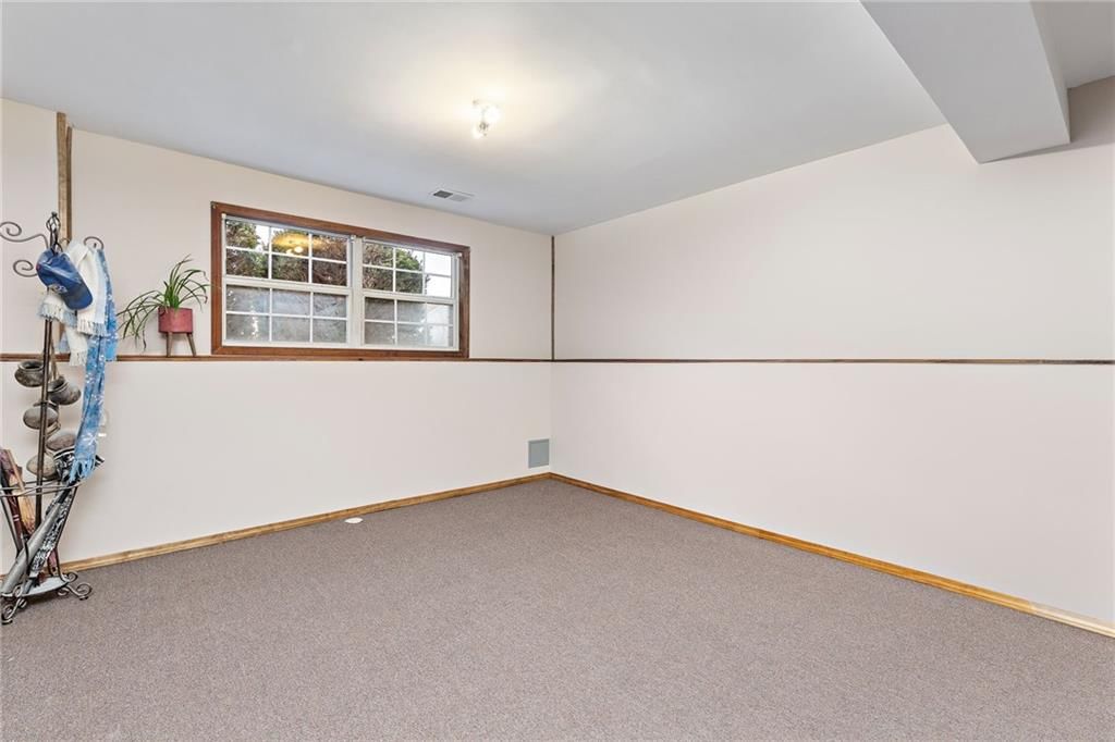 704 W Cumberland Drive — photo 24