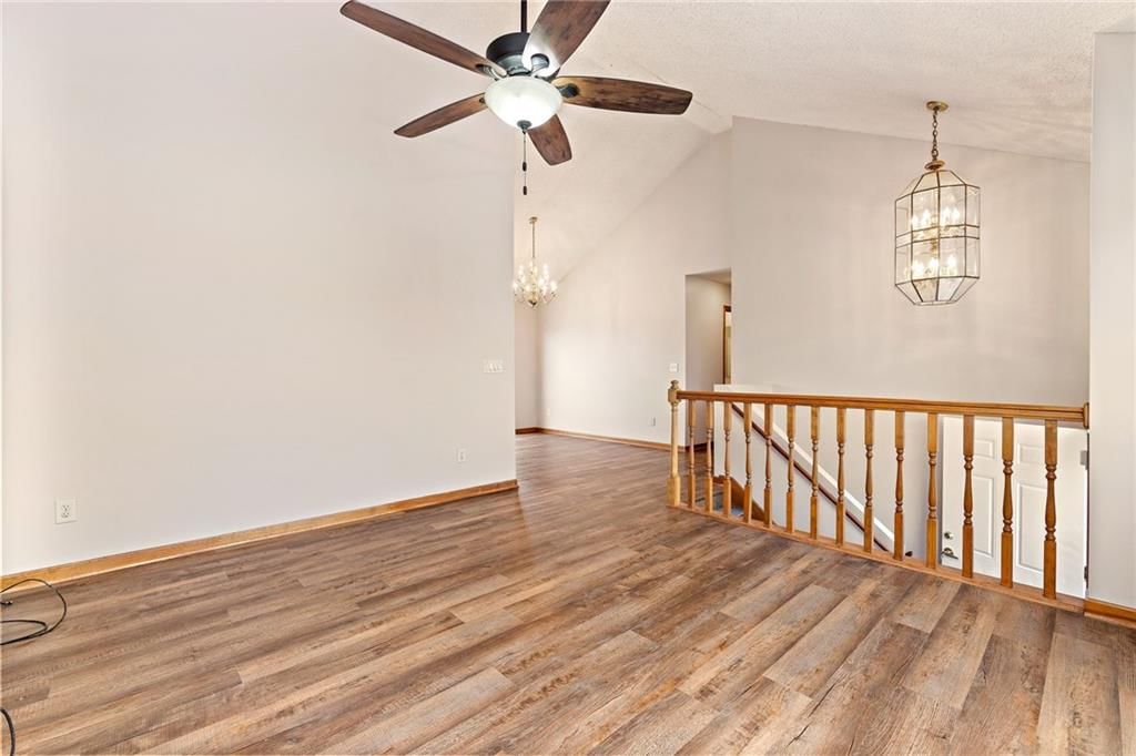 704 W Cumberland Drive — photo 6