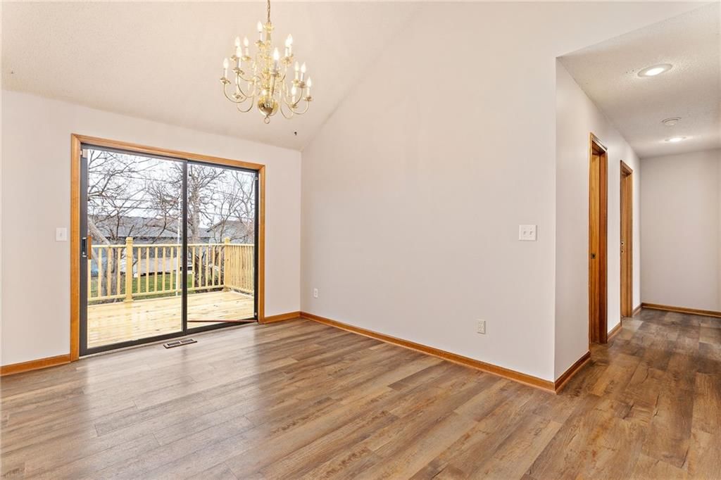 704 W Cumberland Drive — photo 7