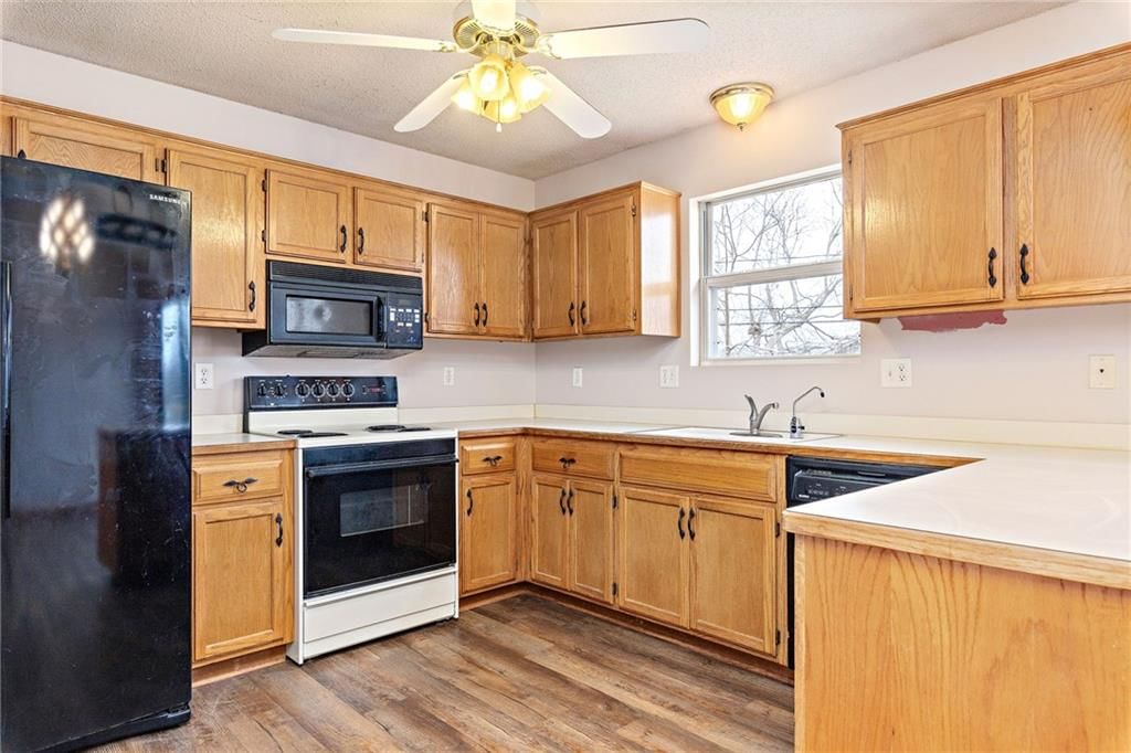704 W Cumberland Drive — photo 10